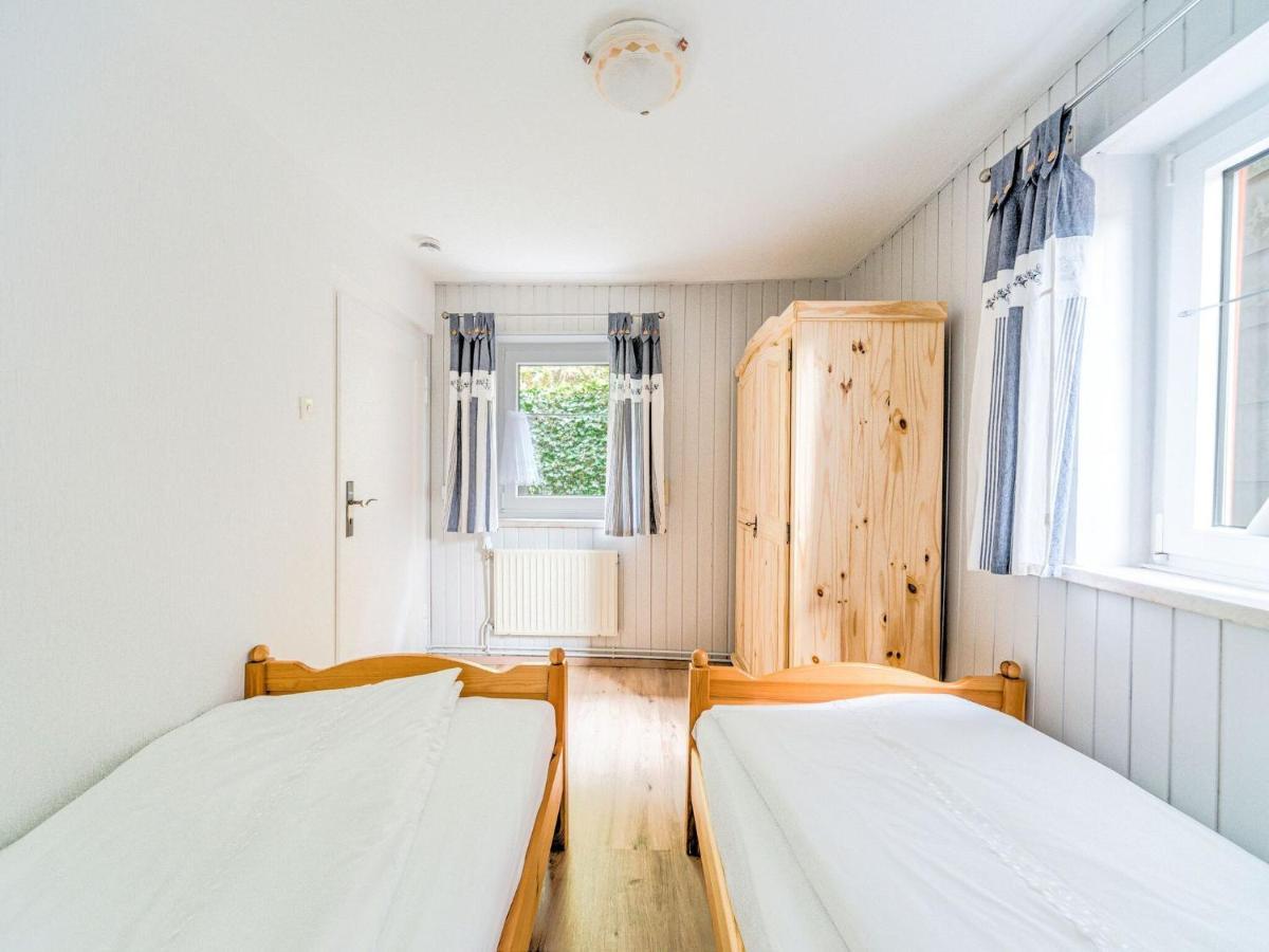 Near The Area In Apartment Zorge